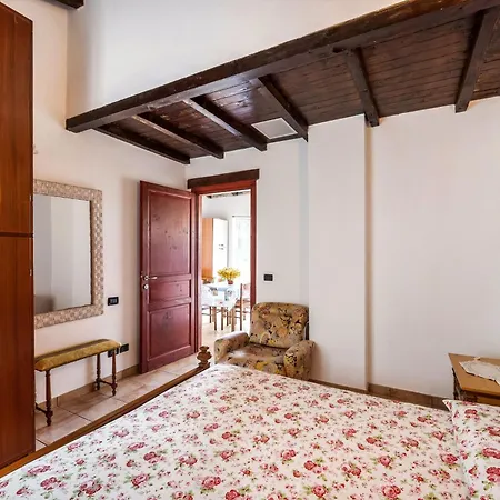 Angolo Dei Fiori *